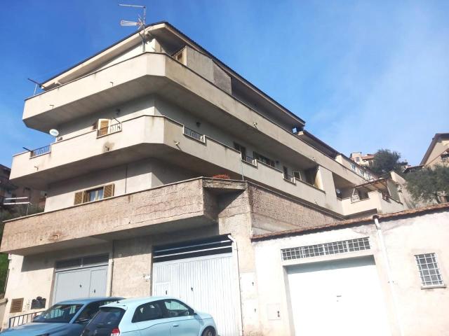 VIA MARCONI 6 vani 142mq