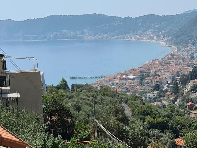 Via Margherita Morteo Ollandini 115 5 vani 90mq