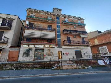 Via Maremmana Inferiore 78 bilocale 65mq
