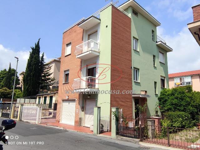Via Mario Capocaccia 54 quadrilocale 85mq