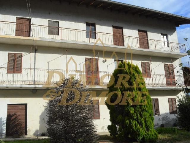 Via Martiri 30 10 vani 180mq