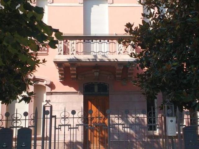 via martiri partigiani bilocale 70mq