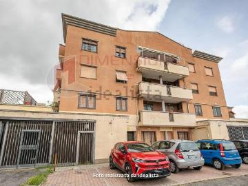 Via Massa di San Giuliano quadrilocale 80mq