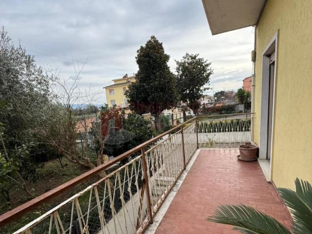 Via Massa di San GiulianoVia di Massa San Giuliano trilocale 55mq