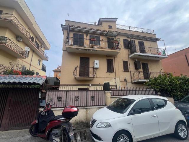 Via Melegnano quadrilocale 100mq
