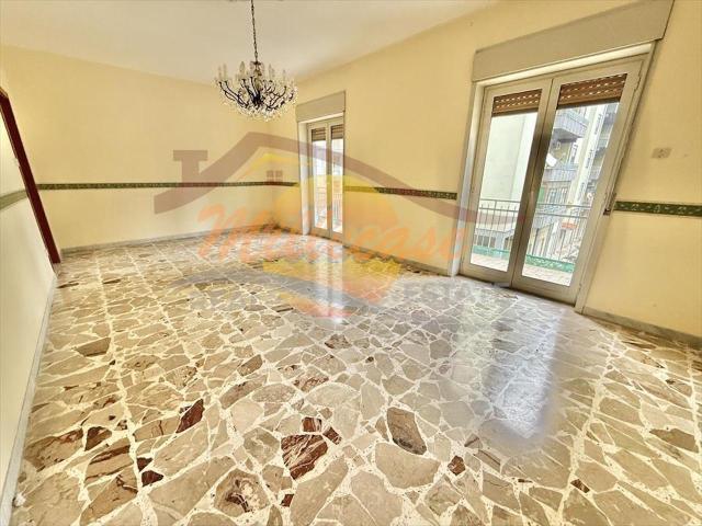 Via Misterbianco 28 5 vani 118mq