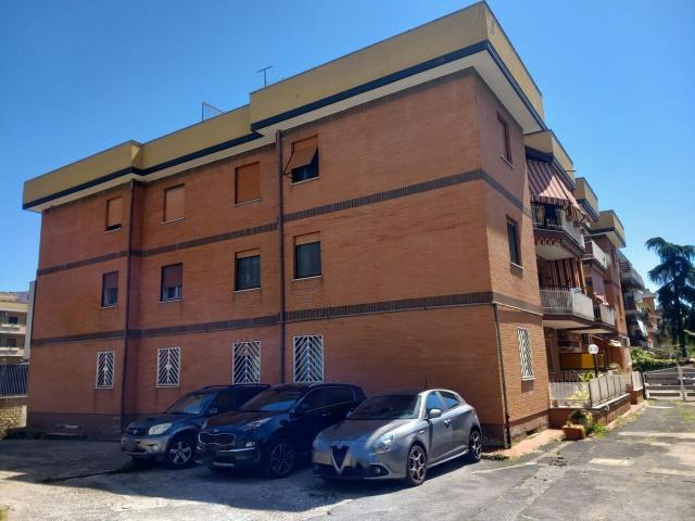Via Nazionale Tiburtina 177 trilocale 100mq