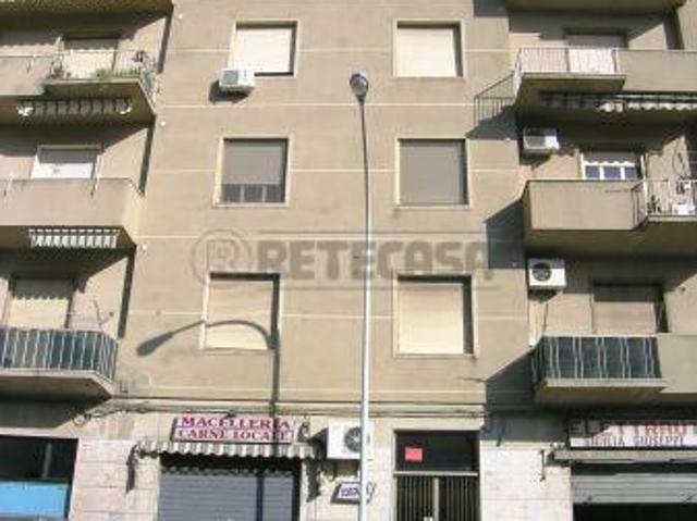 via Napoleone Colajanni 118 trilocale 100mq
