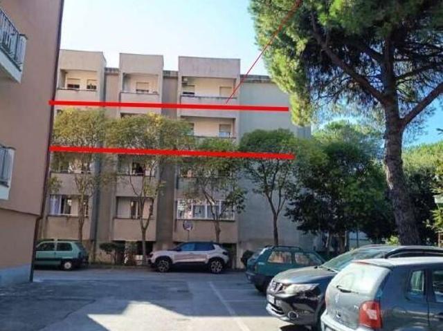 Via Negrotto Cambiaso 27 6 vani 109mq