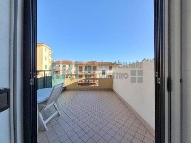 Via Nizza 8 trilocale 65mq
