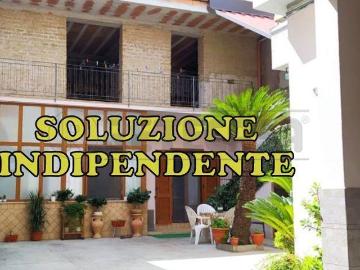 Via Nicola Gaglione 10 vani 400mq
