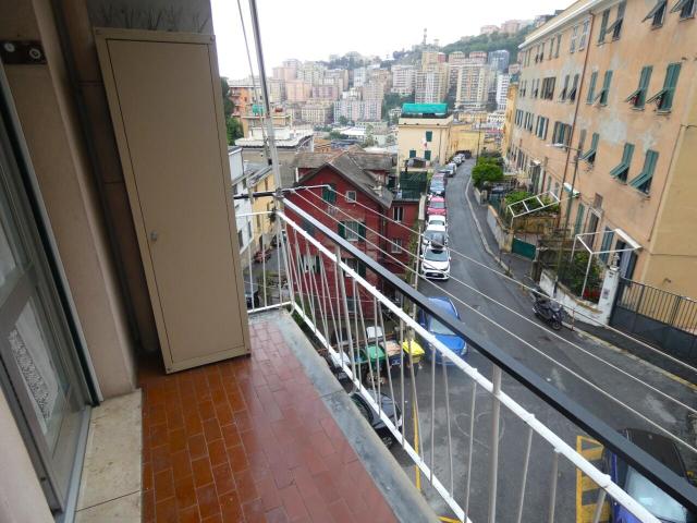 Via Nicolò Costa 17 5 vani 60mq