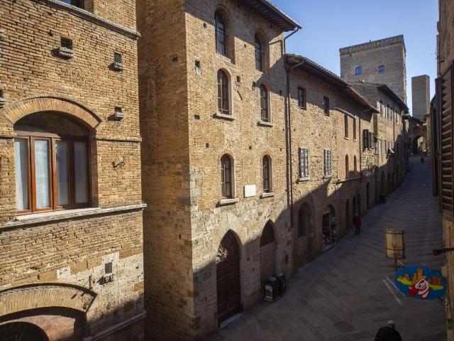 Via S. Matteo quadrilocale 75mq