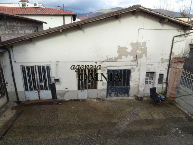 Via Savonarola CENTRO STORICO quadrilocale 125mq