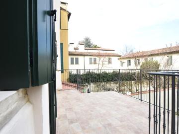 Via Savonarola quadrilocale 65mq