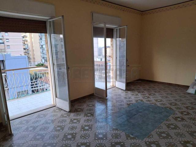 Via Salv. MONTEFORTE 6 vani 149mq