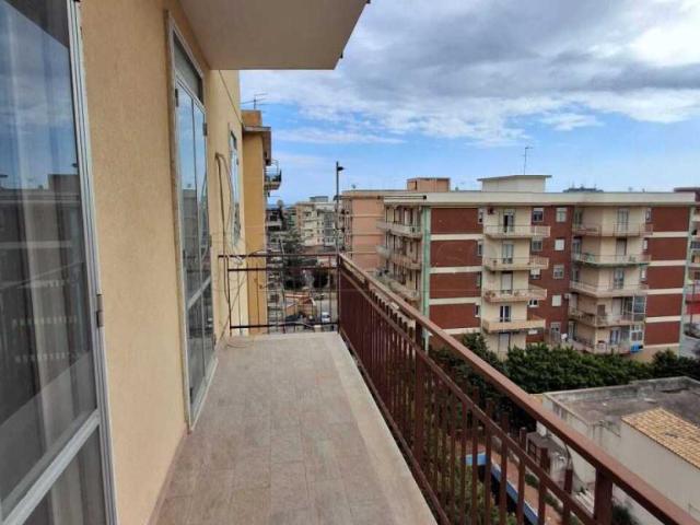 Via Salvatore Monteforte 5 vani 129mq