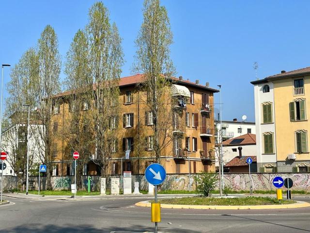 Via San Bernardino bilocale 65mq
