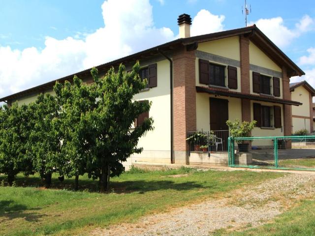 Via San Francesco quadrilocale 43000mq
