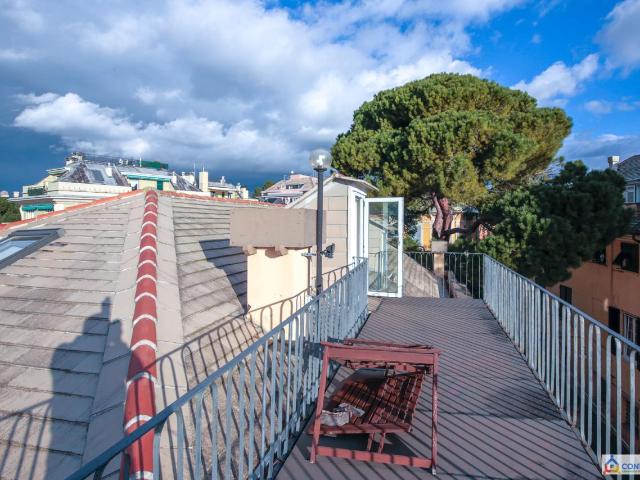 Via San Giuliano 15 8 vani 220mq