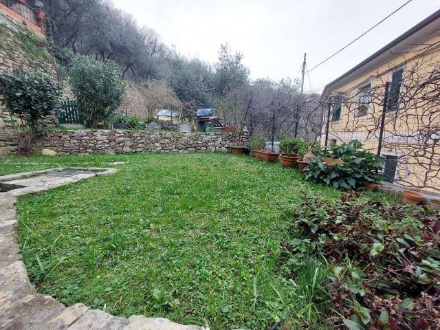Via San Pantaleo trilocale 84mq