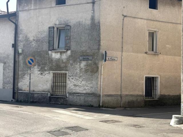 Via San Pietro 4 trilocale 97mq