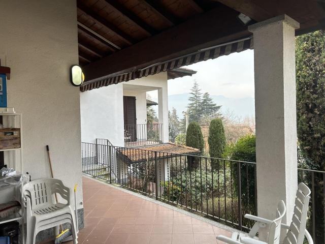 Via San Rocco 9 trilocale 103mq