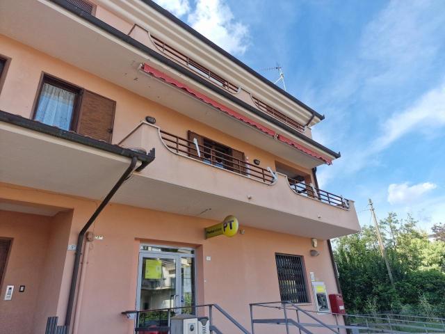 Via Sandro Pertini 6 vani 110mq