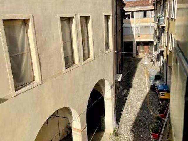 Via Sant'Agnese, Padova, Veneto 35139