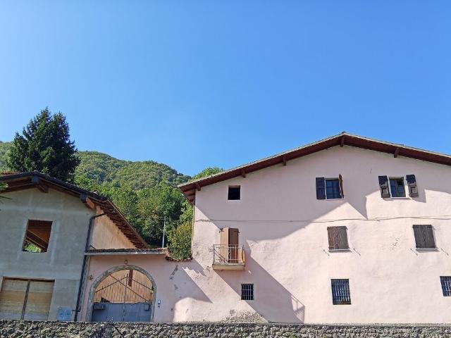 VIA SANTELLA MORA SANTA´ANDREA 5 B 5 vani 294mq