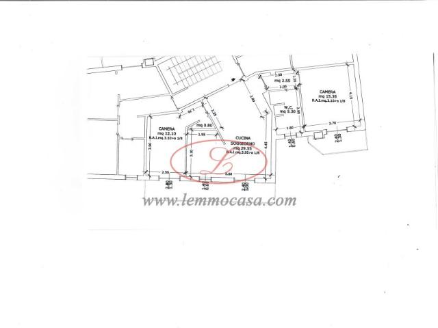 Via Saponiera 25 trilocale 75mq