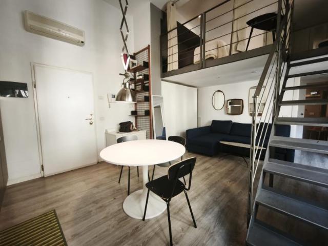 VIA SETTEMBRINI MILANO ELEGANTE BILOCALE DI 60 MQ