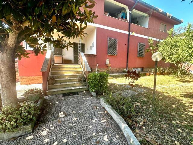 Via Sele 7 vani 260mq