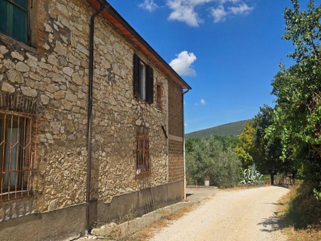 Via Selvarella 11 10 vani 210mq
