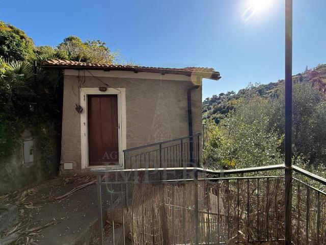 Via Silvio Pellico bilocale 60mq