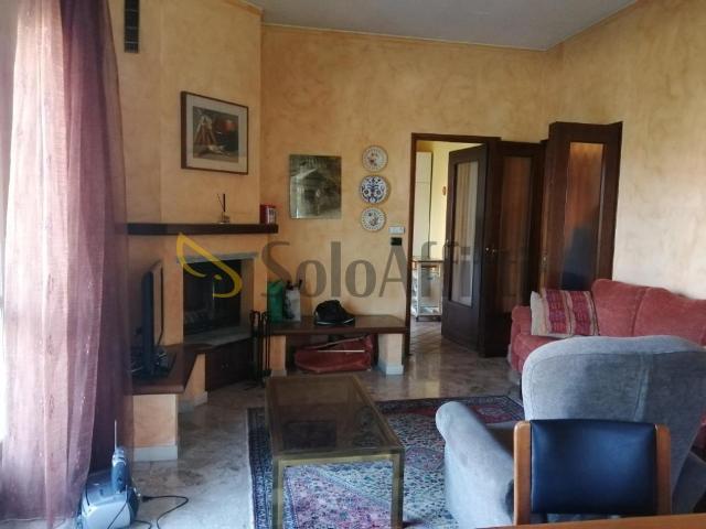 Via Sisto IV 8 6 vani 120mq