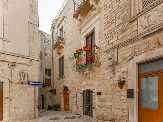 Via Spirito Santo 37 quadrilocale 130mq