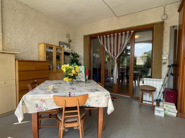 Via Spotorno trilocale 65mq
