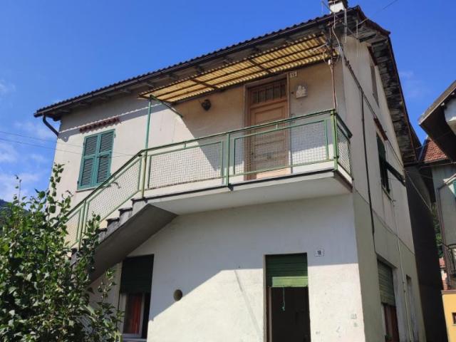 Via Stefano Ramorino 16 5 vani 80mq