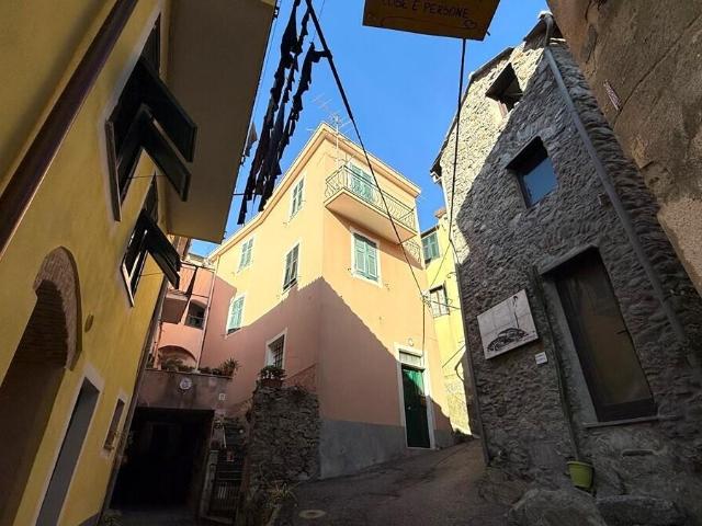 Via Stella 21 5 vani 120mq