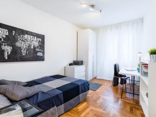 Via Pataro Buzzaccarini, Padova, Veneto 35124