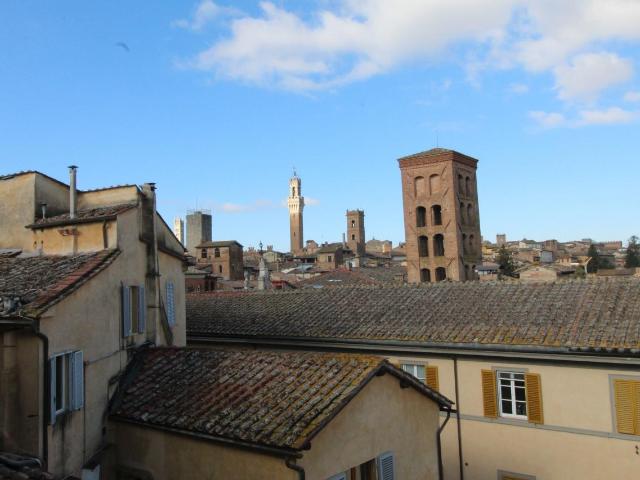 via pantaneto CENTRO STORICO 5 vani 95mq
