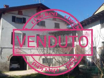 VIA PARROCCHIALE 47 10 vani 800mq