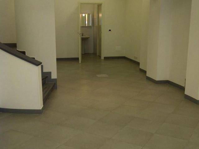 Via Petroni 1/B bilocale 100mq
