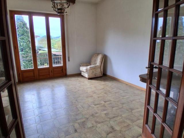 Via per Camaiore 5 vani 120mq