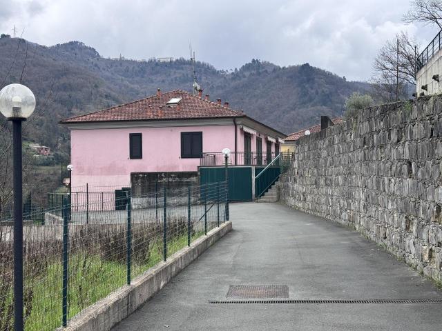 Via Pian della Cà 8 quadrilocale 45mq