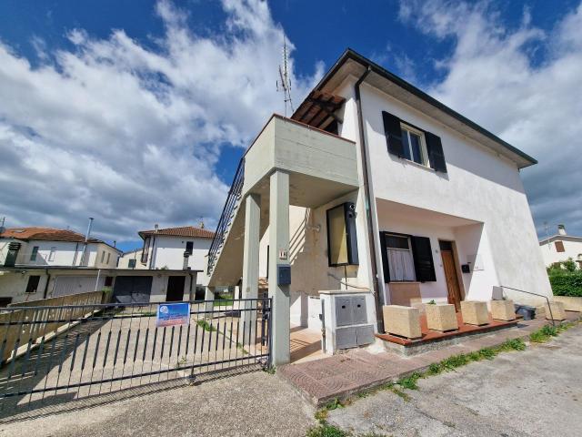 Via Pianetta quadrilocale 113mq