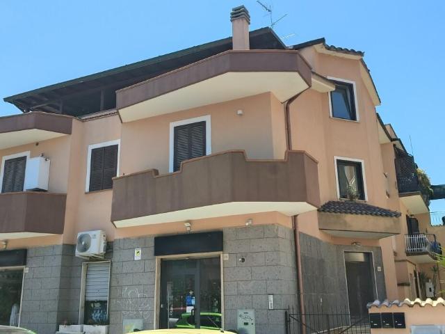Via Pier Crescenzi 26 trilocale 75mq