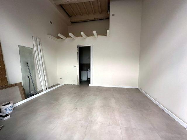 VIA PIER LUIGI PALESTRINA PORTA A PRATO / SAN IACOPINO / STATUTO / FORTEZZA monolocale 24mq