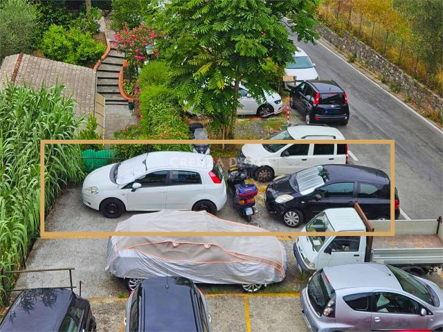Via Pietrafraccia Luminoso Appartamento con Ampio Posto Auto